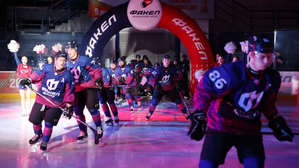 Спасибо за сезон: «огненные» хоккеисты уступили лидерам конференции НМХЛ