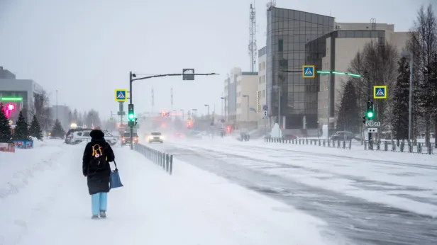 Из-за непогоды в Губкинском временно закрыты выезды из города