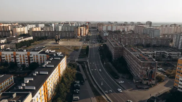 «В летописи — тысячи судеб»: Артюхов поздравил города-именинники Ямала