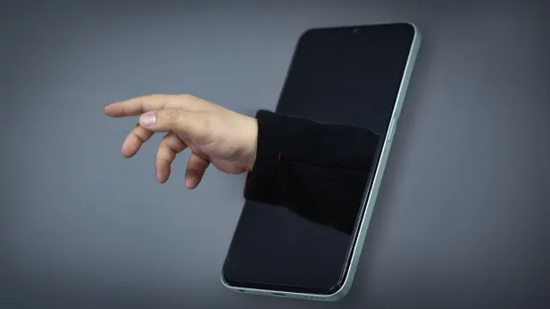 Жительница Тазовского лишилась миллионов, поверив лжеброкеру