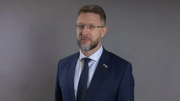 Депутат Госдумы Погорелый выслушал волнующие ямальцев вопросы