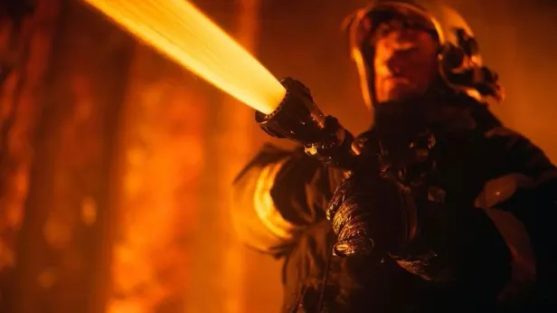 В Петрозаводске загорелось историческое здание Национального музея Карелии