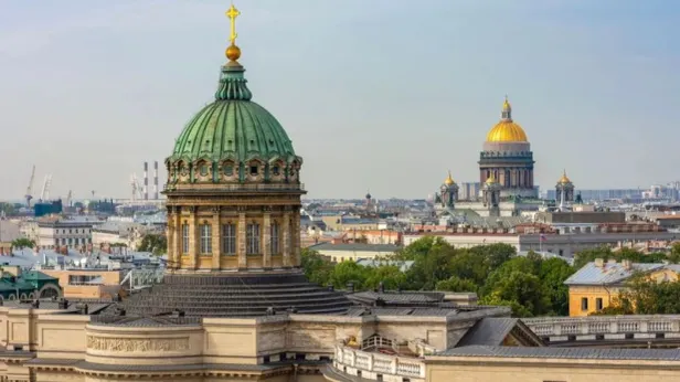 Министр иностранных дел Ирана Арагчи прилетел в Петербург на встречу с Путиным