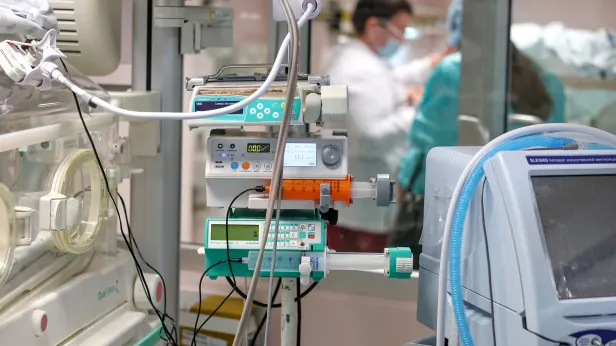 Три операции за один раз провели врачи Ноябрьска