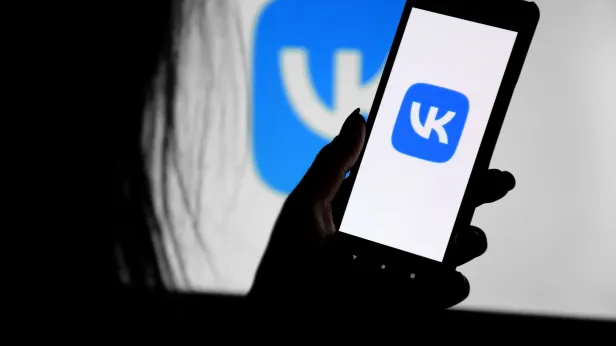 Эксперт объяснил, почему Apple удалила VK из App Store