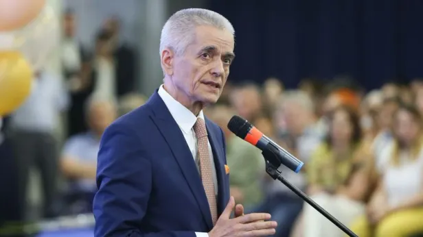 Онищенко объяснил, как можно переименовать «среднее профессиональное образование»