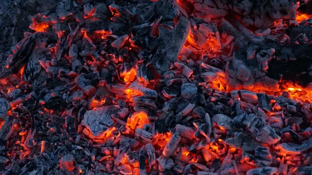 Тюменка погибла в огне от непотушенной сигареты