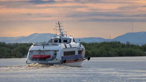 Два скоростных теплохода А-145 пополнят речной флот ЯНАО
