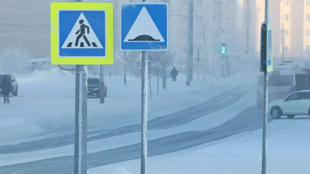 Не по правилам, а по ямам: в Тазовском районе проверили дороги