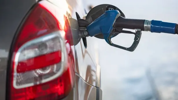 «Скупили все»: водители из ФРГ устремились в Польшу за бензином