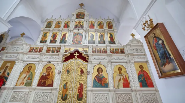 Не только для молитвы, но и для эстетики: кому и какие иконы можно дарить