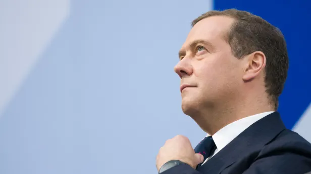 Медведев во второй раз за две недели опроверг слухи о мобилизации в РФ
