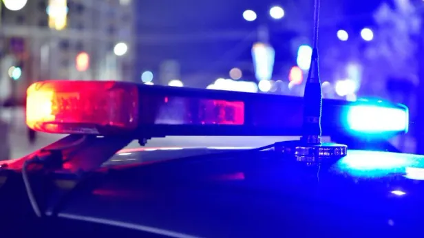 «Это настоящая хулиганка»: памятник братьям Люмьер в Екатеринбурге вновь облили краской