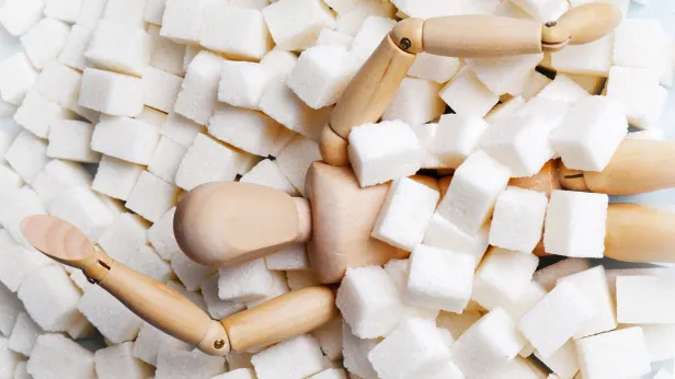 Сахарная ловушка: почему россияне едят много сахара и чем это грозит