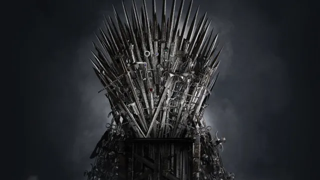 Железный трон сгорел, но сценаристы придумают что-то новое. Фото: Corona Borealis Studio / Shutterstock.com