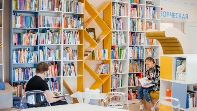 Библиотека в Харпе после глобальной модернизации приняла первых посетителей. Фото: Юлия Чудинова