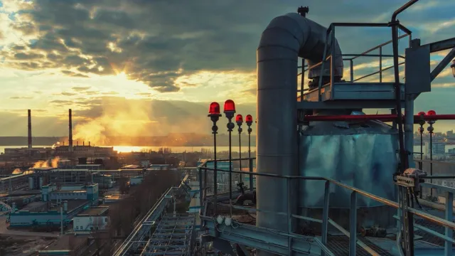 На Ямале произошел неконтролируемый выброс газа. Фото: muph /Shutterstock/ФОТОДОМ