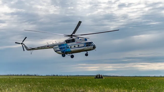 До некоторых населенных пунктов ЯНАО можно добраться только вертолётом. Фото: департамент транспорта и дорожного хозяйства ЯНАО