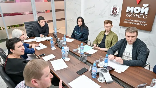 Губернатор Дмитрий Артюхов обсудил с предпринимателями меры поддержки бизнеса. Фото: пресс-служба губернатора ЯНАО