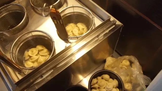 В меню кафе скоро появится новое блюдо – пельмени с олениной.  Фото: личная страница Алексея Титовского, «ВКонтакте»