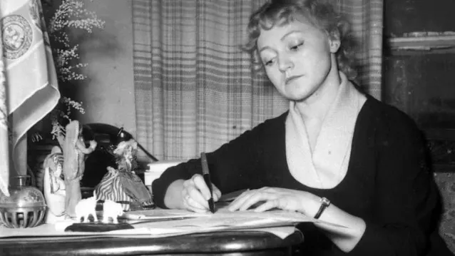 Ольга Миленина бейнеленген порно видео Неміс порно жұлдызы Наджа Жаз